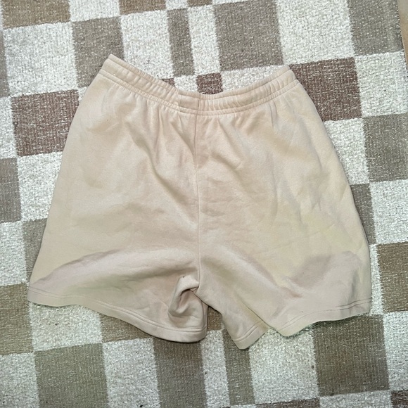 Women’s Nike Basketball Shorts - Picture 3 of 6